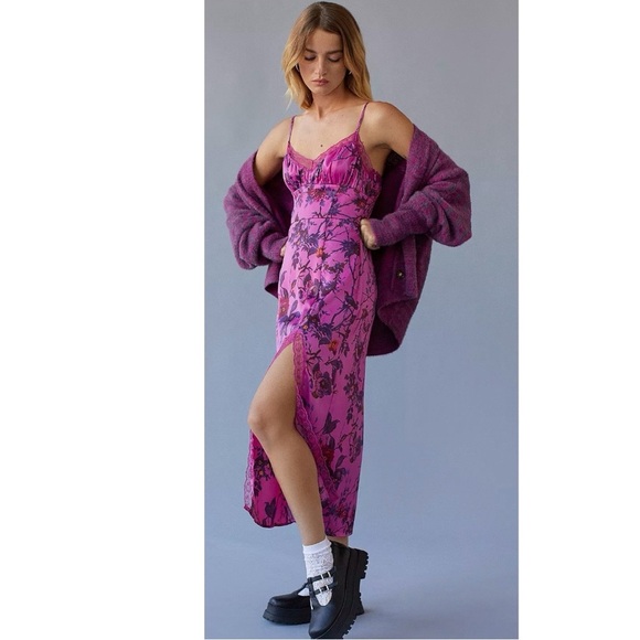 UO Audrey Lace Midi Slip Dress M - Picture 1 of 8